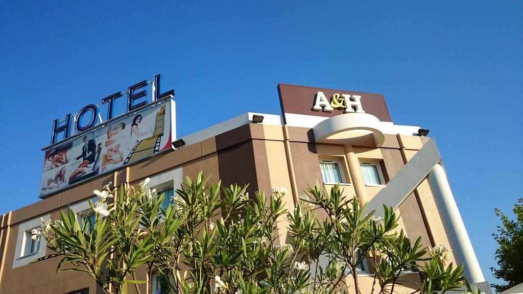 里昂东a&H普瑞伍列志酒店 - 圣普列斯特欧洲博览馆 外观 照片